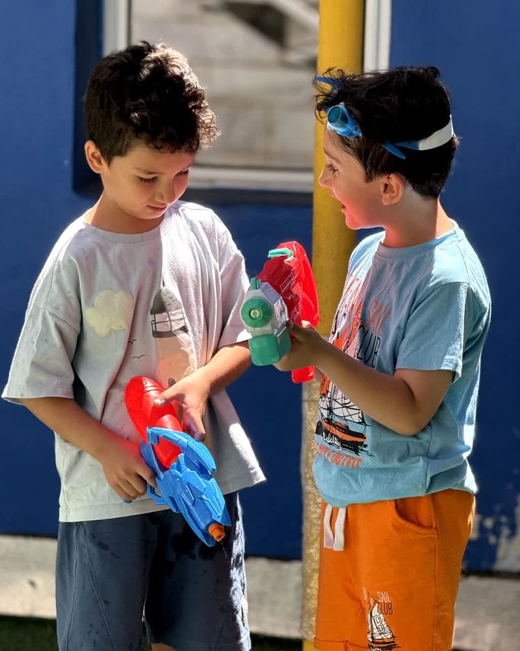 آب بازی آوای اسمان